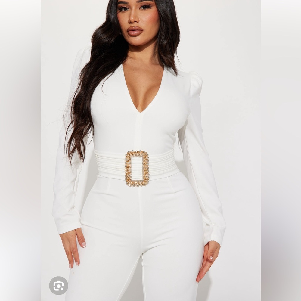 Fashion Nova Bailey Embellished Belt Elegant White Jumpsuit Size Large New